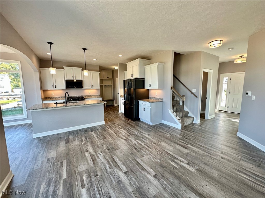 2316 Ledgestone Drive NW Uniontown OH 44685