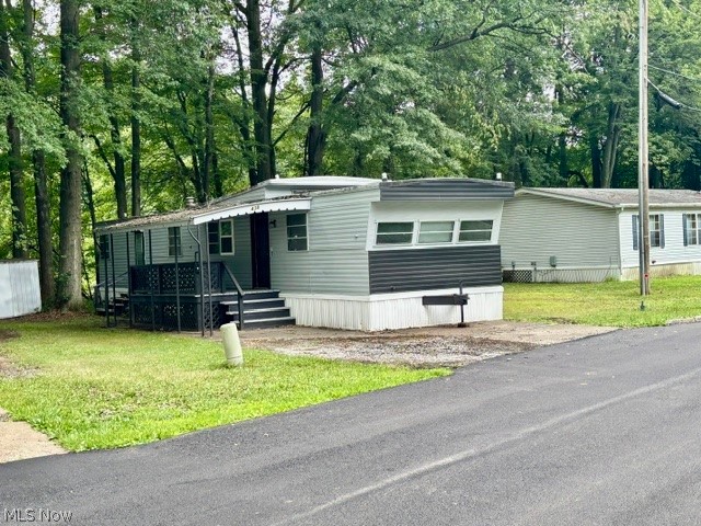 438 Westgate Dr. NE Warren OH 44484
