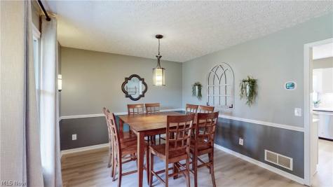 1547 Gulf Street NW Uniontown OH 44685