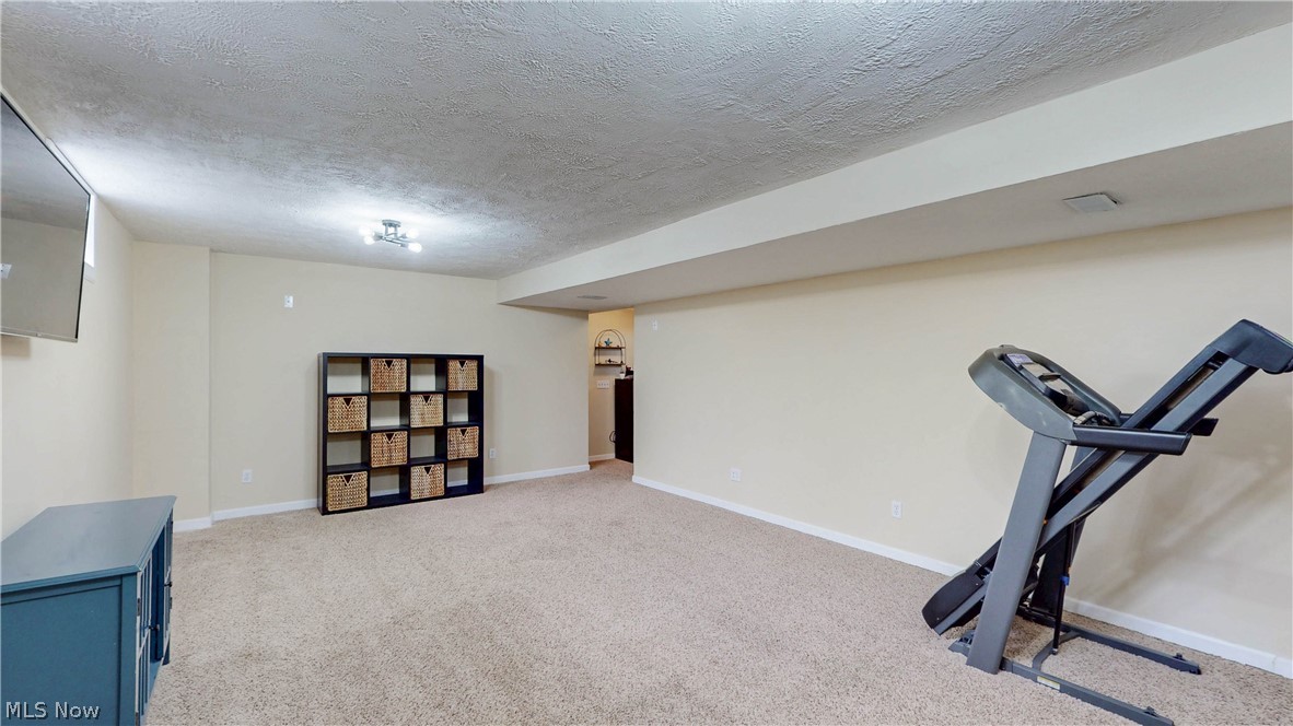 1547 Gulf Street NW Uniontown OH 44685