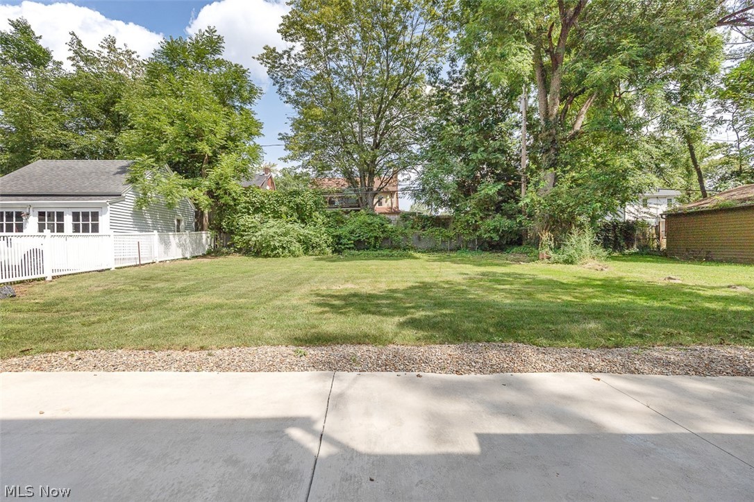 805 Greenwood Avenue Akron OH 44320