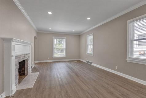 805 Greenwood Avenue Akron OH 44320