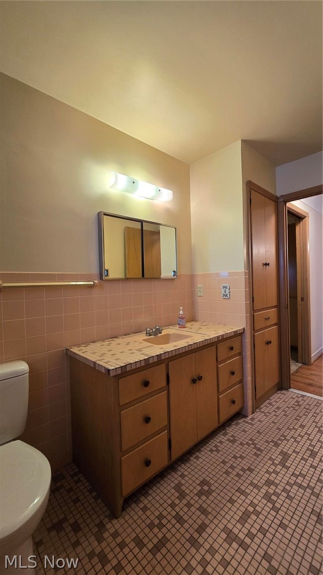 1190 Belle Avenue Lakewood OH 44107