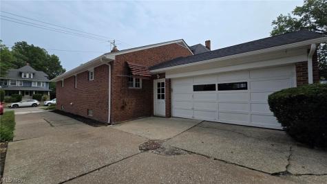 1190 Belle Avenue Lakewood OH 44107