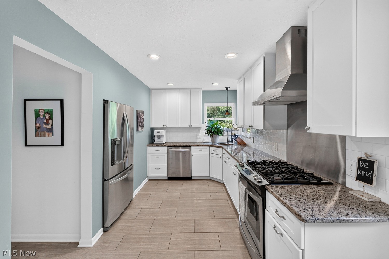 29512 Wolf Road Bay Village OH 44140