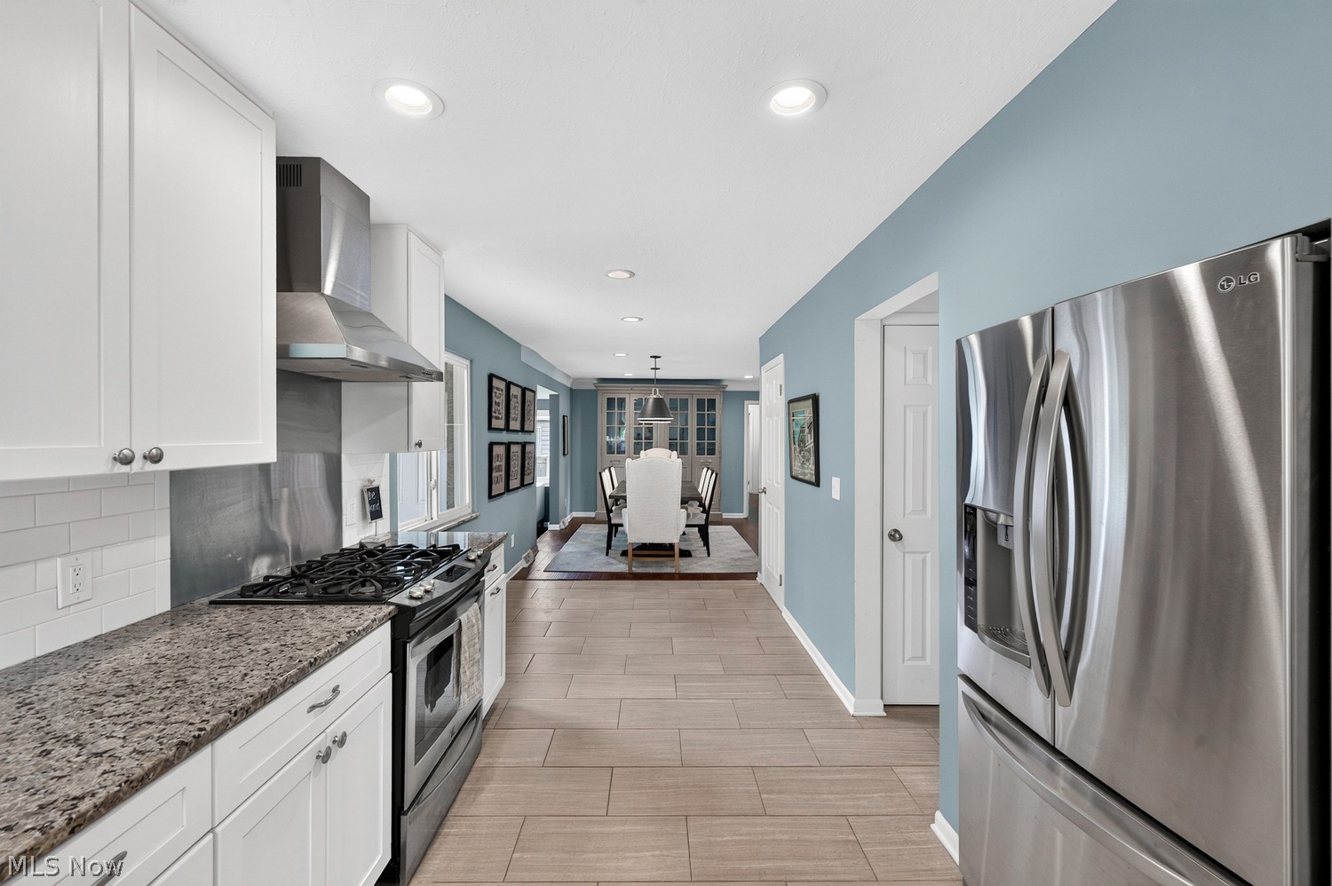29512 Wolf Road Bay Village OH 44140