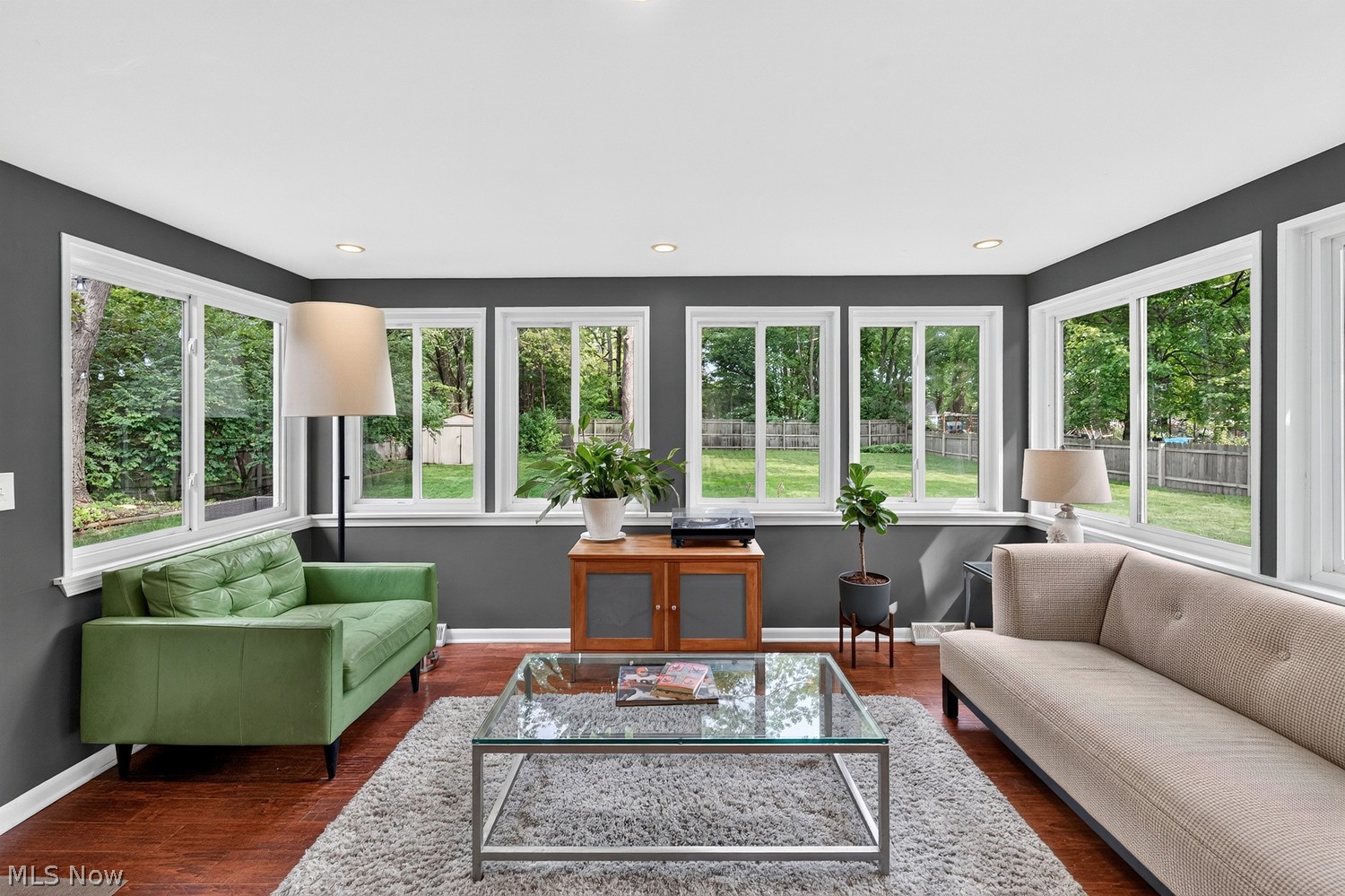 29512 Wolf Road Bay Village OH 44140