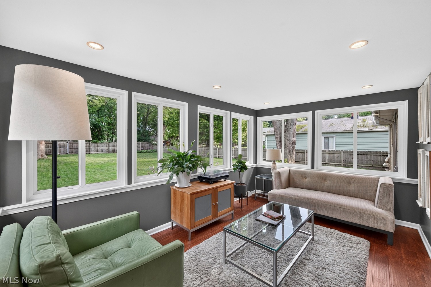 29512 Wolf Road Bay Village OH 44140