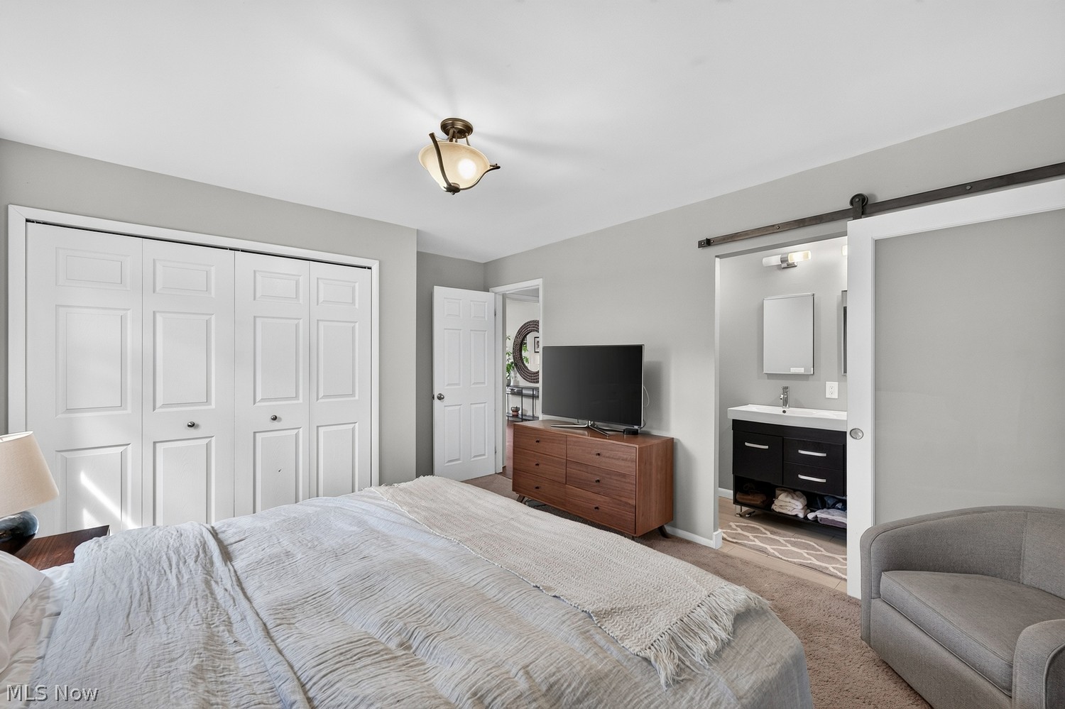 29512 Wolf Road Bay Village OH 44140
