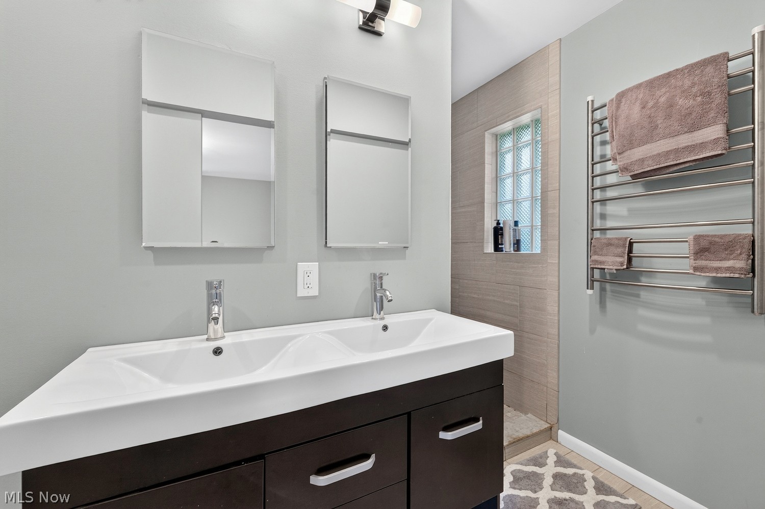 29512 Wolf Road Bay Village OH 44140