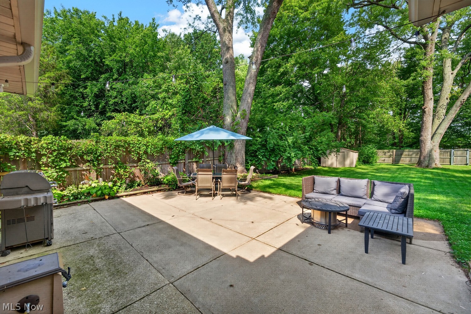 29512 Wolf Road Bay Village OH 44140