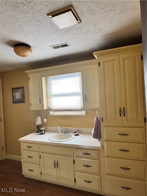 6041 Township Road 310 Millersburg OH 44654