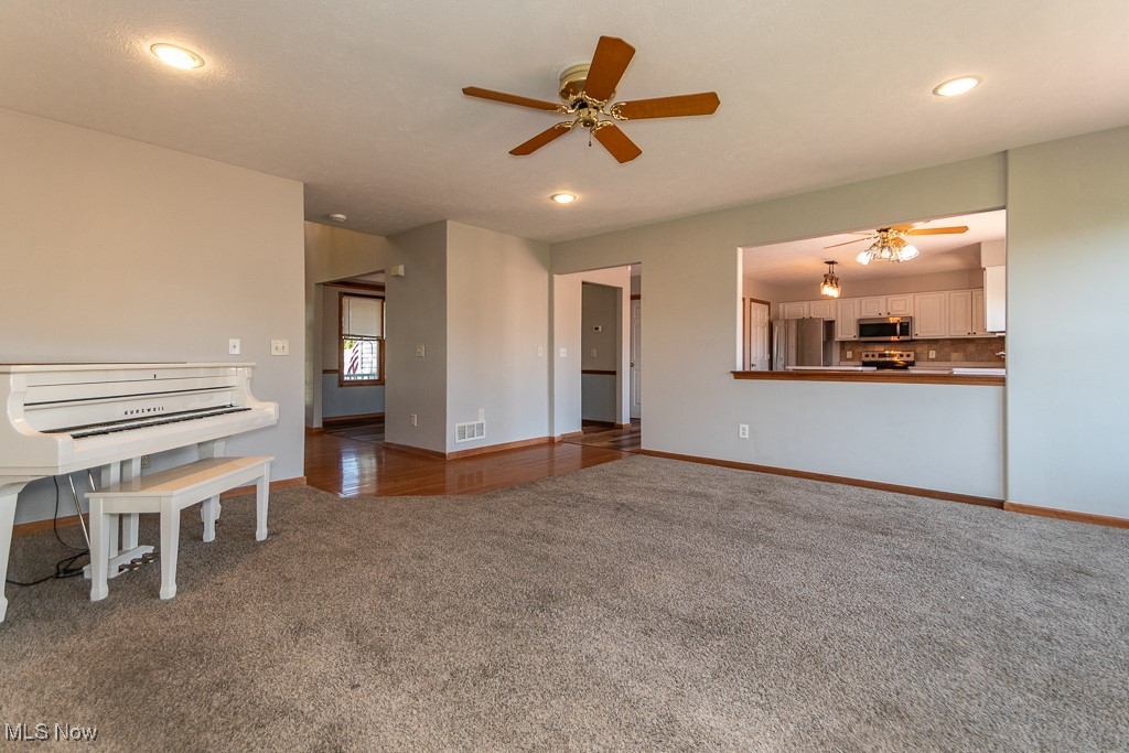 1544 Clipper Cove Painesville OH 44077