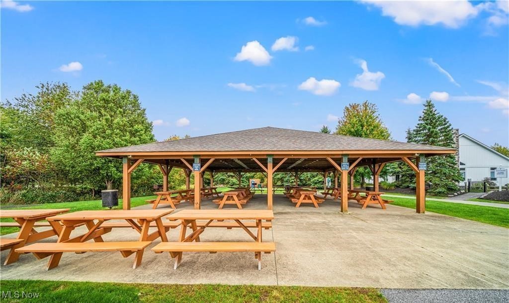 1544 Clipper Cove Painesville OH 44077