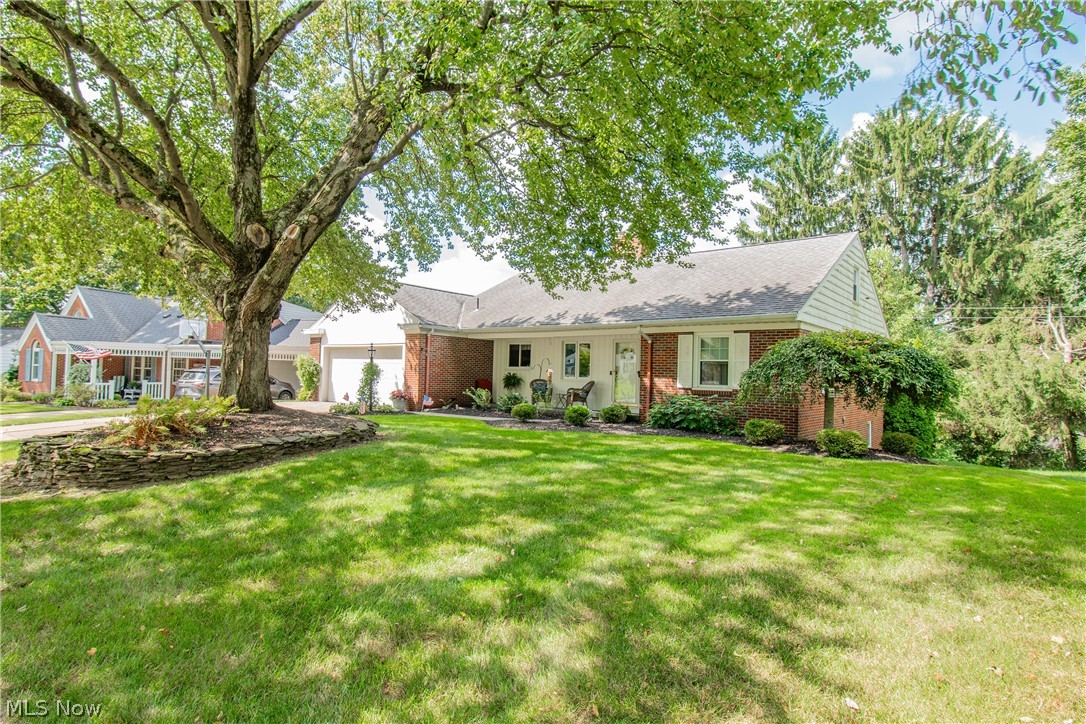 1639 Coventry Road NE Massillon OH 44646