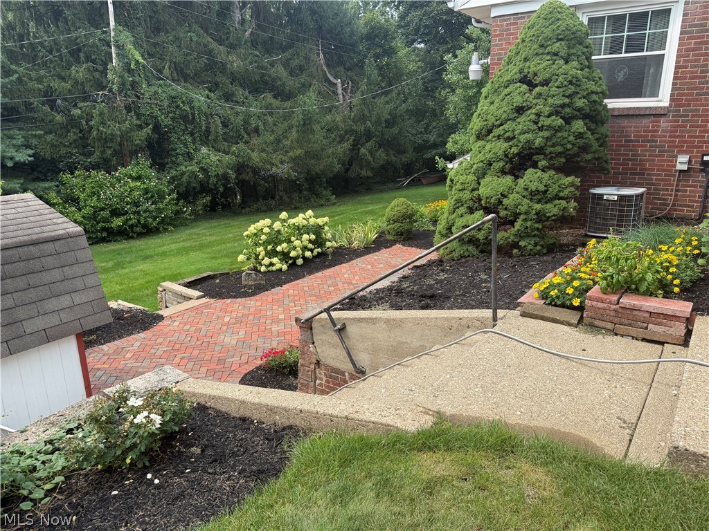 1639 Coventry Road NE Massillon OH 44646