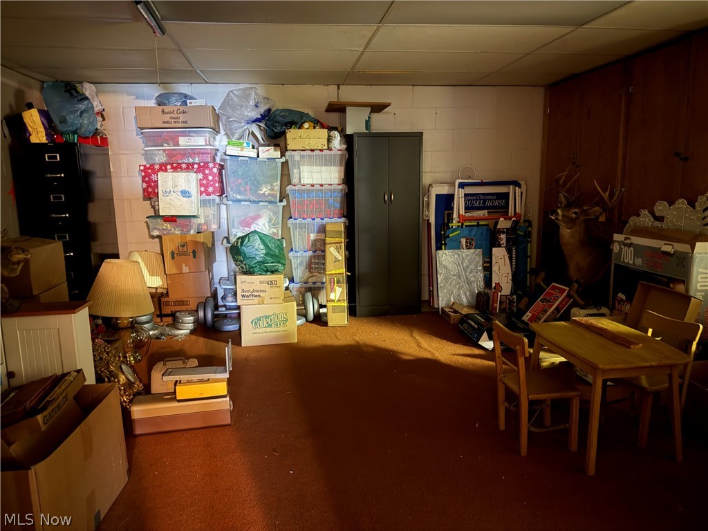 6063 E State Road Newcomerstown OH 43832