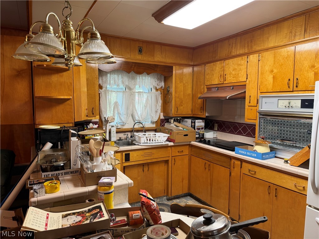 6063 E State Road Newcomerstown OH 43832