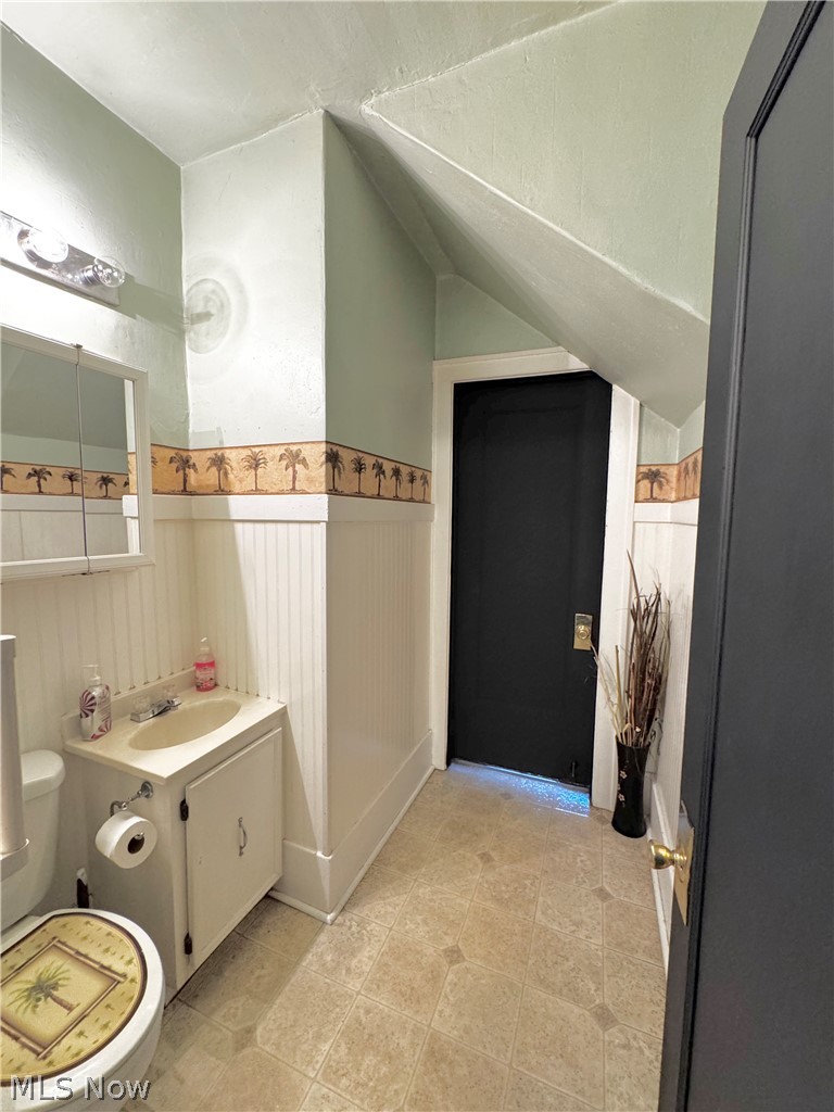 179 S Eagle Street Geneva OH 44041