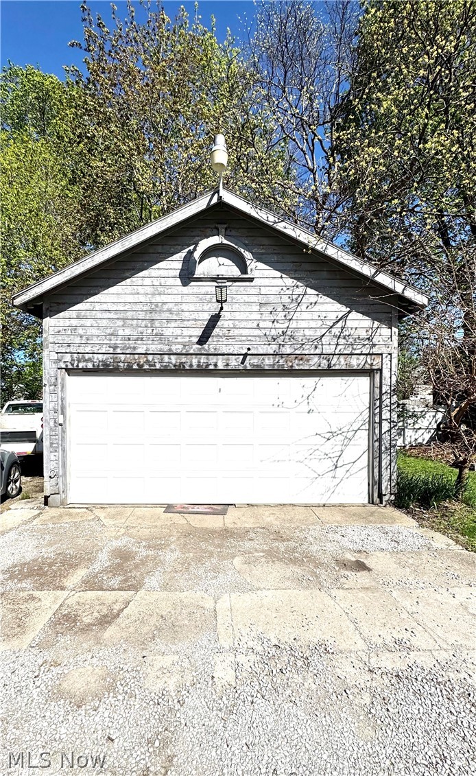 179 S Eagle Street Geneva OH 44041