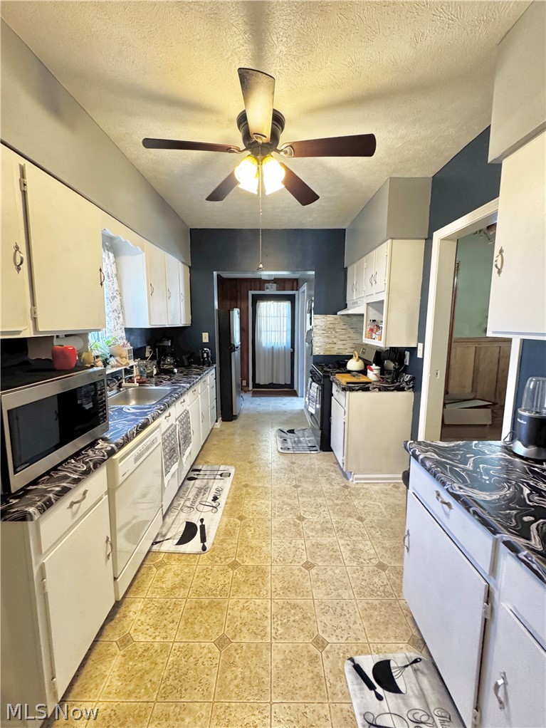 179 S Eagle Street Geneva OH 44041