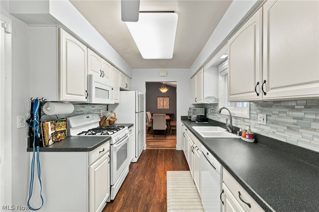1924 Bremerton Road Lyndhurst OH 44121