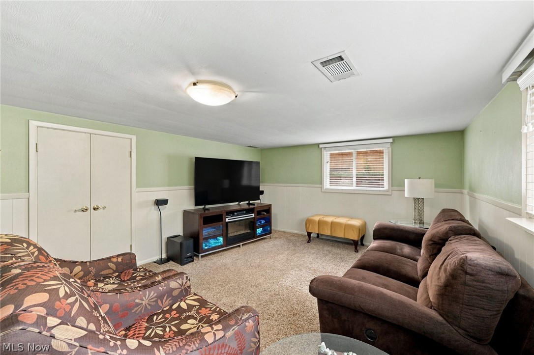 1924 Bremerton Road Lyndhurst OH 44121