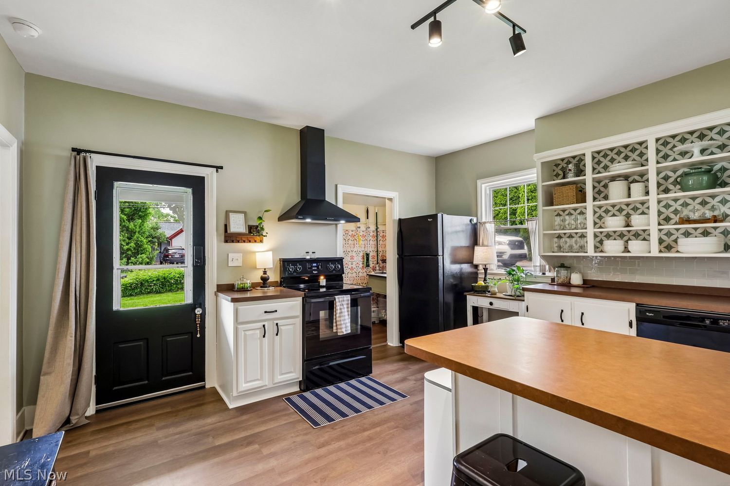 8942 Elm Street Brecksville OH 44141