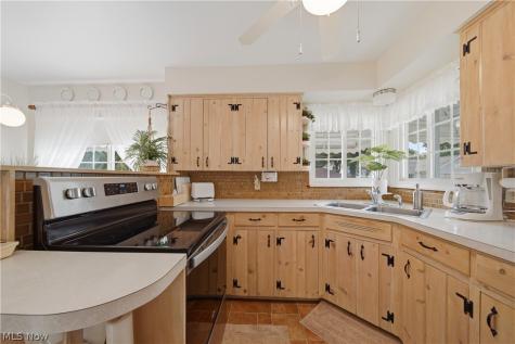 1808 Broad Boulevard Cuyahoga Falls OH 44223