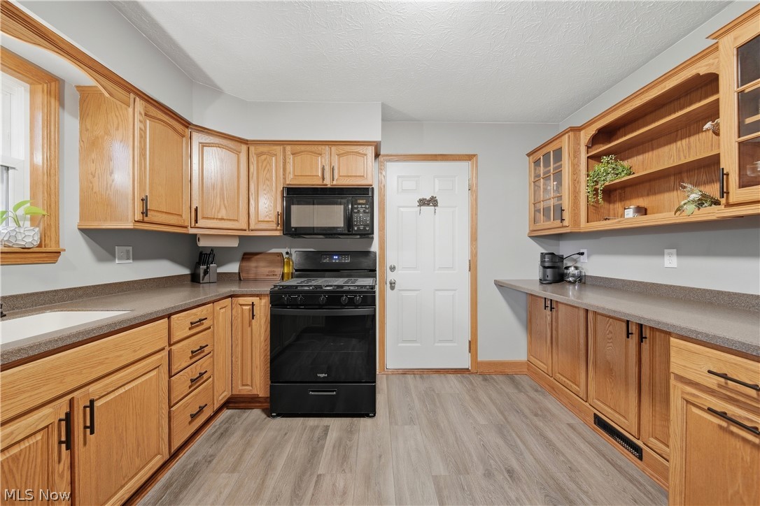 8008 Garnet Avenue NE Canton OH 44721