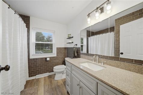 8008 Garnet Avenue NE Canton OH 44721