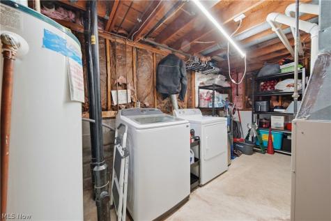 8008 Garnet Avenue NE Canton OH 44721