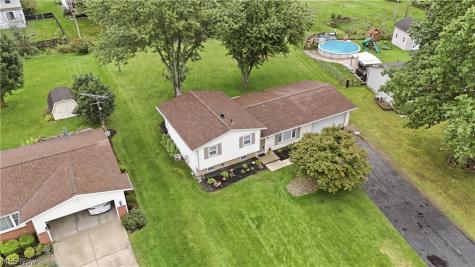 8008 Garnet Avenue NE Canton OH 44721