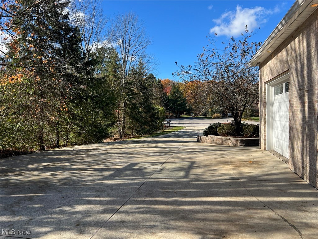 2675 Deer Run Willoughby Hills OH 44094