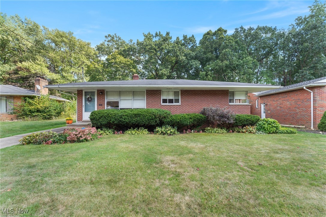 2040 Thurmont Road Akron OH 44313