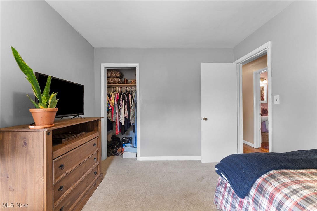 2040 Thurmont Road Akron OH 44313