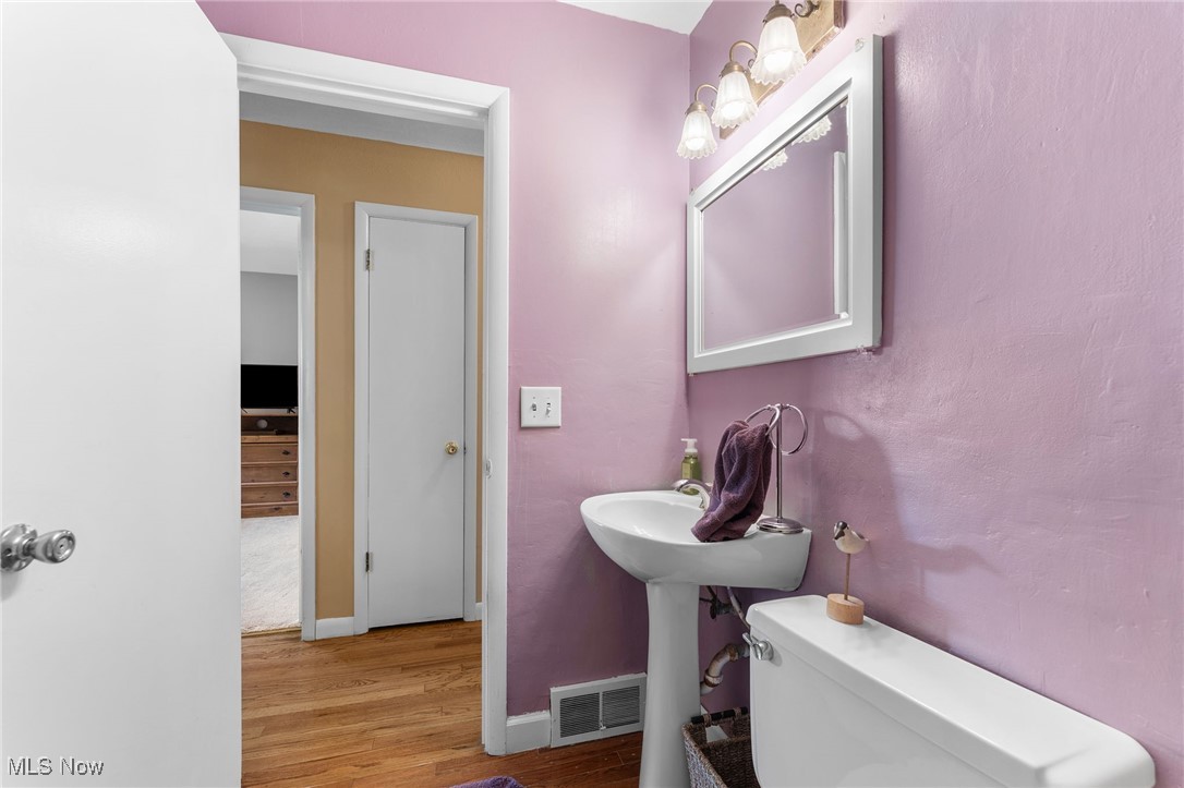 2040 Thurmont Road Akron OH 44313