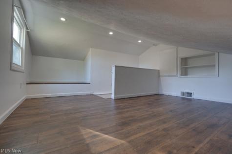 1211 Jakse Drive Eastlake OH 44095