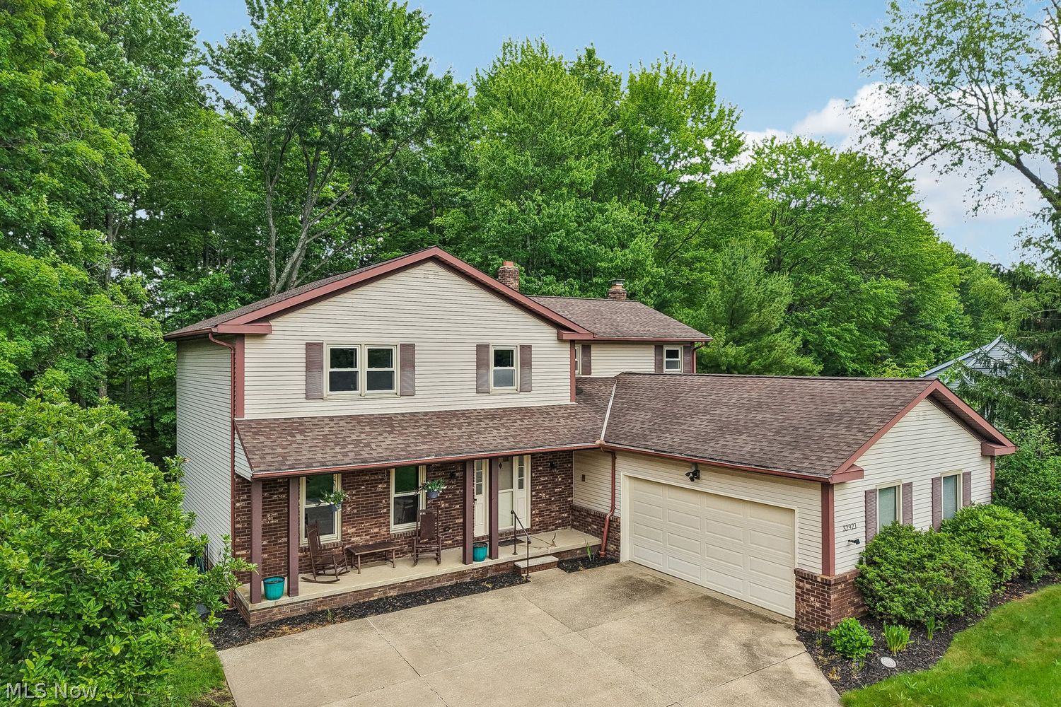 32921 N Burr Oak Drive Solon OH 44139