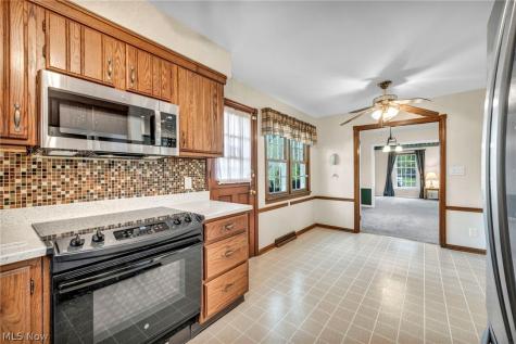 23066 Stoneybrook Drive North Olmsted OH 44070