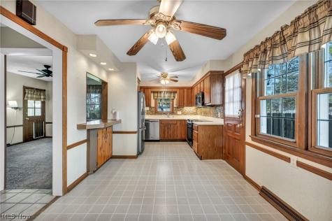 23066 Stoneybrook Drive North Olmsted OH 44070