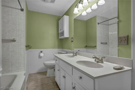23066 Stoneybrook Drive North Olmsted OH 44070