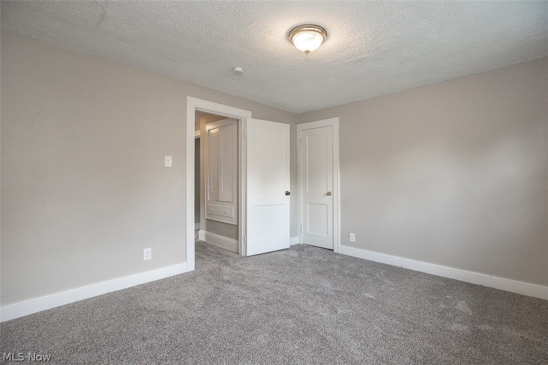 516 Bacon Avenue Akron OH 44320