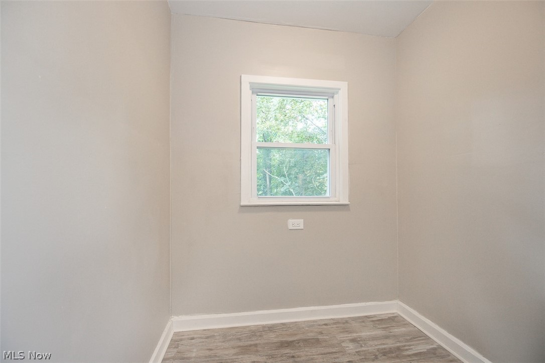 516 Bacon Avenue Akron OH 44320