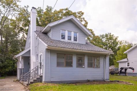 516 Bacon Avenue Akron OH 44320