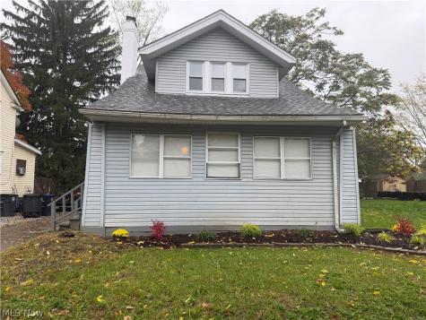 516 Bacon Avenue Akron OH 44320