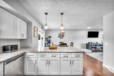 3246 Woodington Avenue SW Canton OH 44706