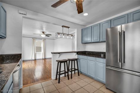 2910 Commonwealth Drive Parma OH 44134