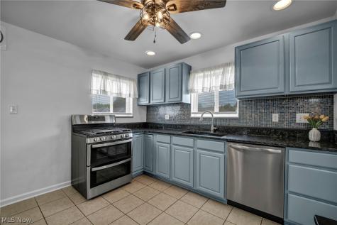 2910 Commonwealth Drive Parma OH 44134