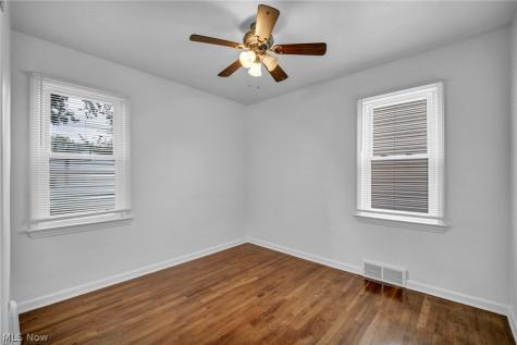 2910 Commonwealth Drive Parma OH 44134